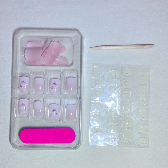 New Pink Flower Pattern Press on Nail 24pcs - Picture 2 of 2